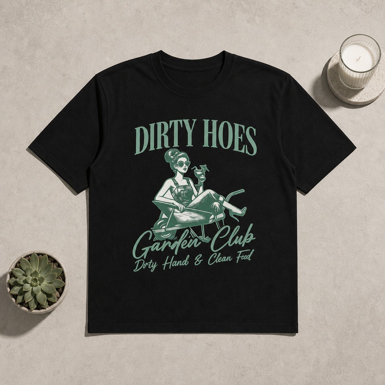 Gardening Tools Hand - เสื้อยืดผู้หญิงลายคำพูดตลกเกี่ยวกับการทำสวน - ลายพิมพ์ Dirty Garden Club