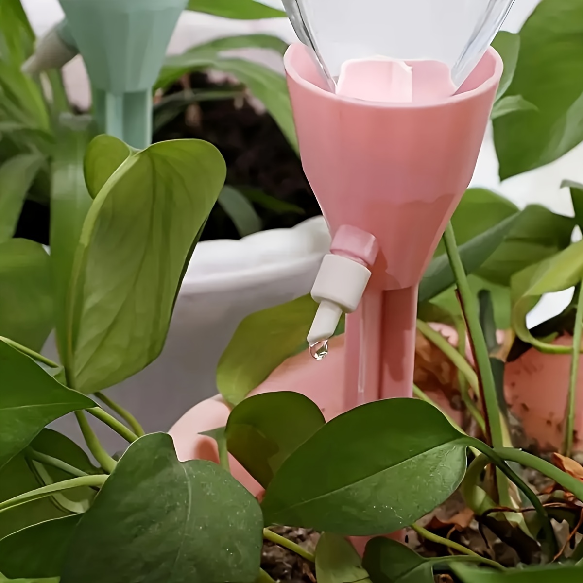 ชุดระบบน้ำหยดอัตโนมัติสำหรับต้ - Root Watering Spike บทวิจารณ์และราคา